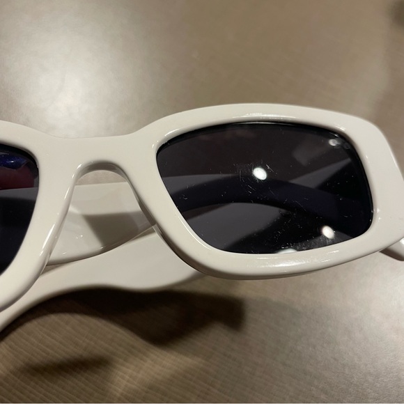 White Rectangular Sunglasses - Picture 5 of 6